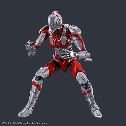 Figure-rise Standard ULTRAMAN [B TYPE] - ACTION