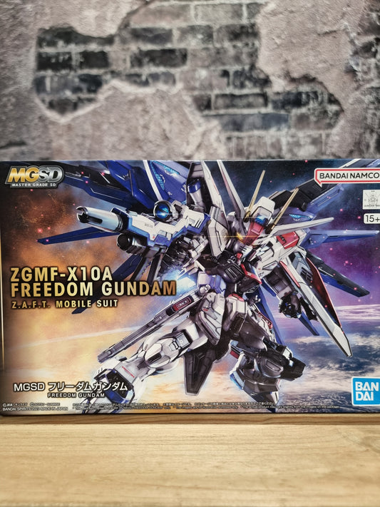 MGSD Freedom Gundam - Damaged Box (29)