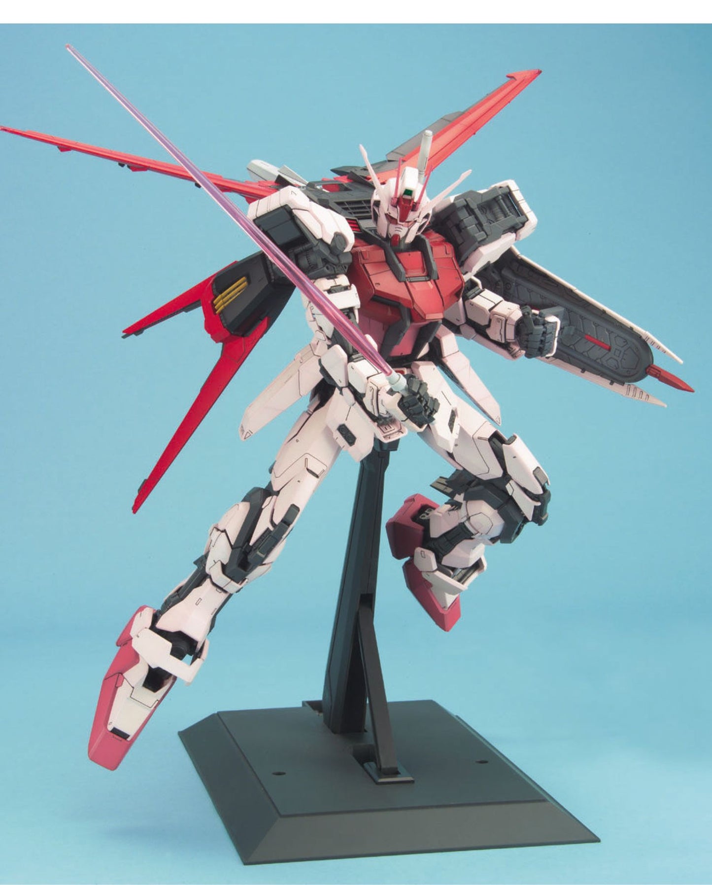 PG 1/60 Strike Rouge + Sky Grasper