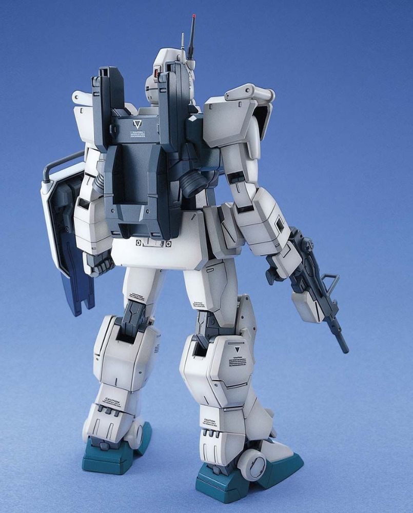 MG 1/100 RX-79G Gundam Ez-8