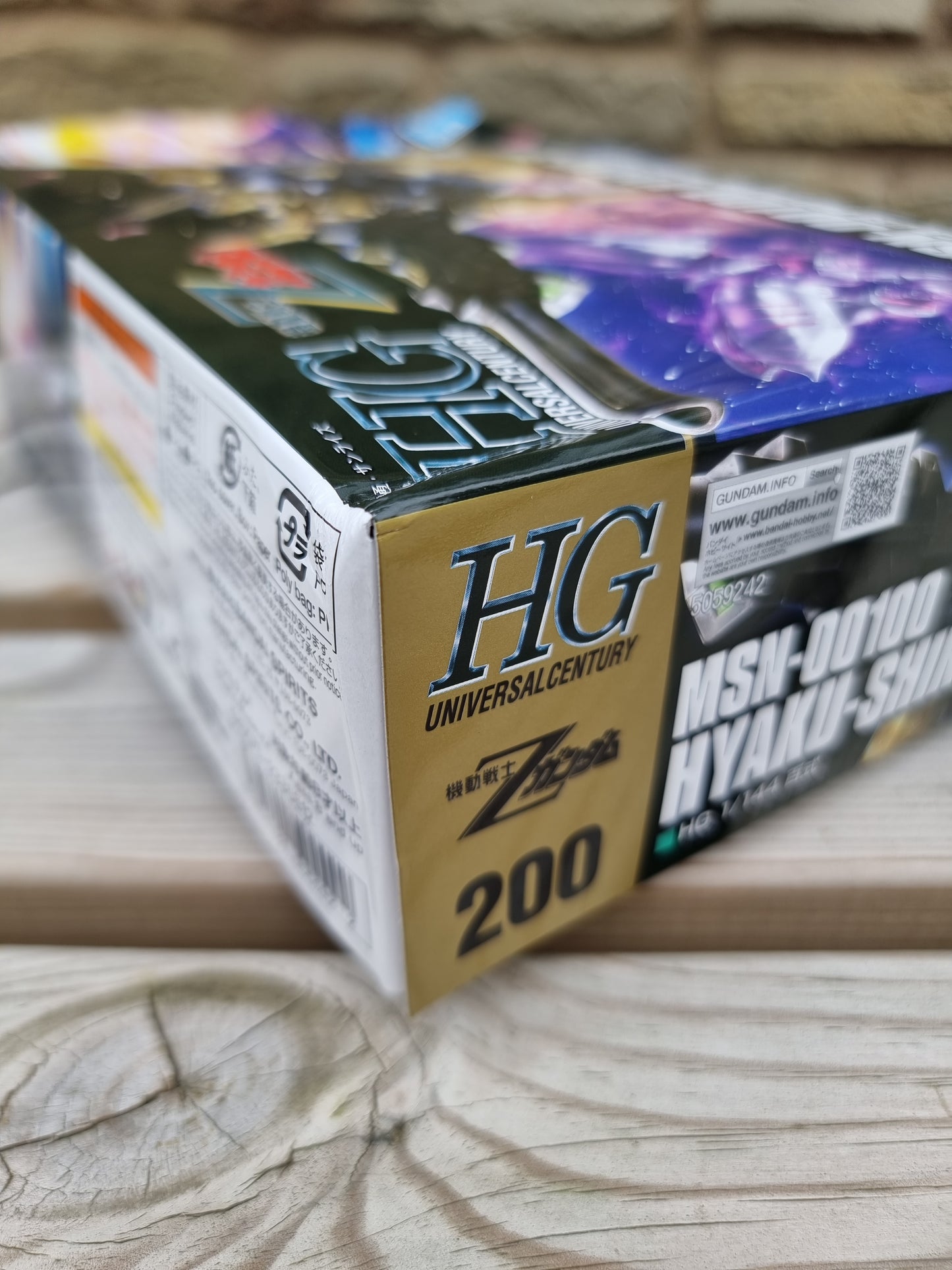 HGUC Gundam Hyaku Shiki Revive 1/144 - Damaged Box (3)