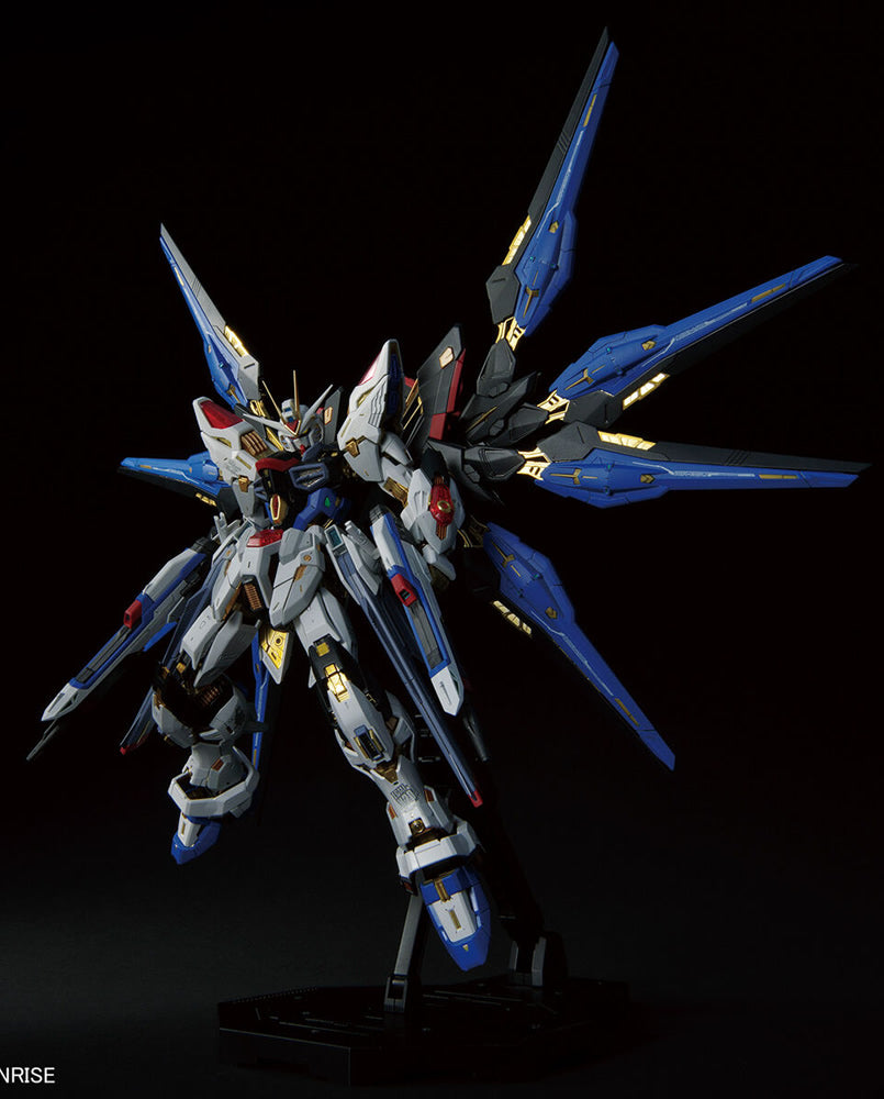 MGEX 1/100 Strike Freedom Gundam - Bandai Kit - Union Gundam